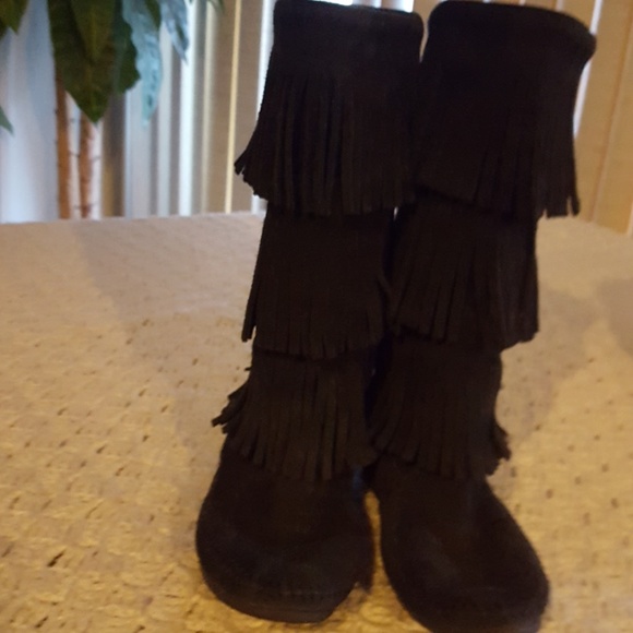 Minnetonka Shoes - Minnetonka 3-layer fringe boots.